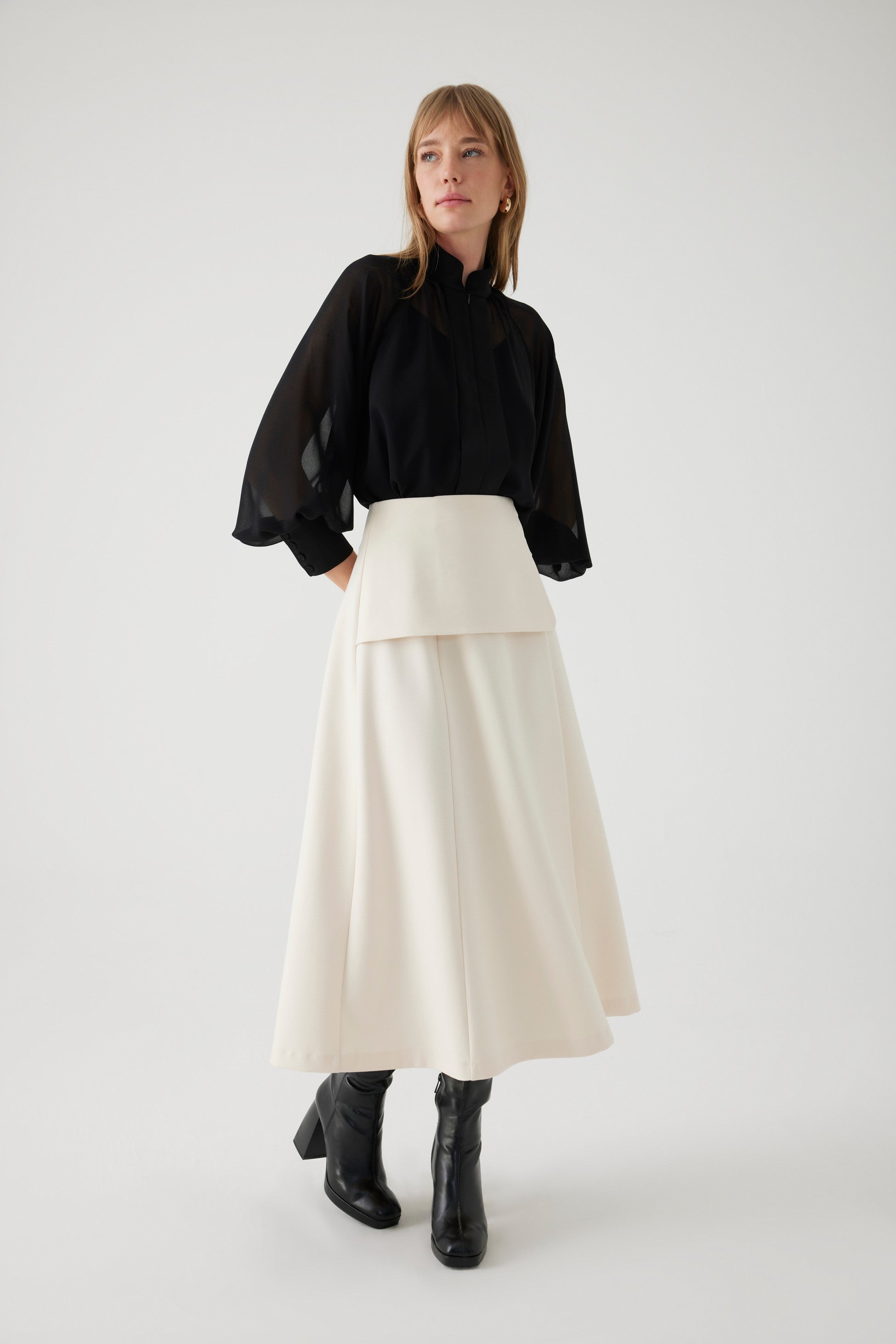 exquise-bone-skirt-with-belt-