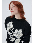 Knitwear Sweater With Flower Details | Porterist
