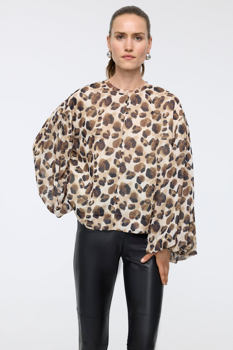 Wide Sleeve Brown Patterned Blouse  - Porterist 2