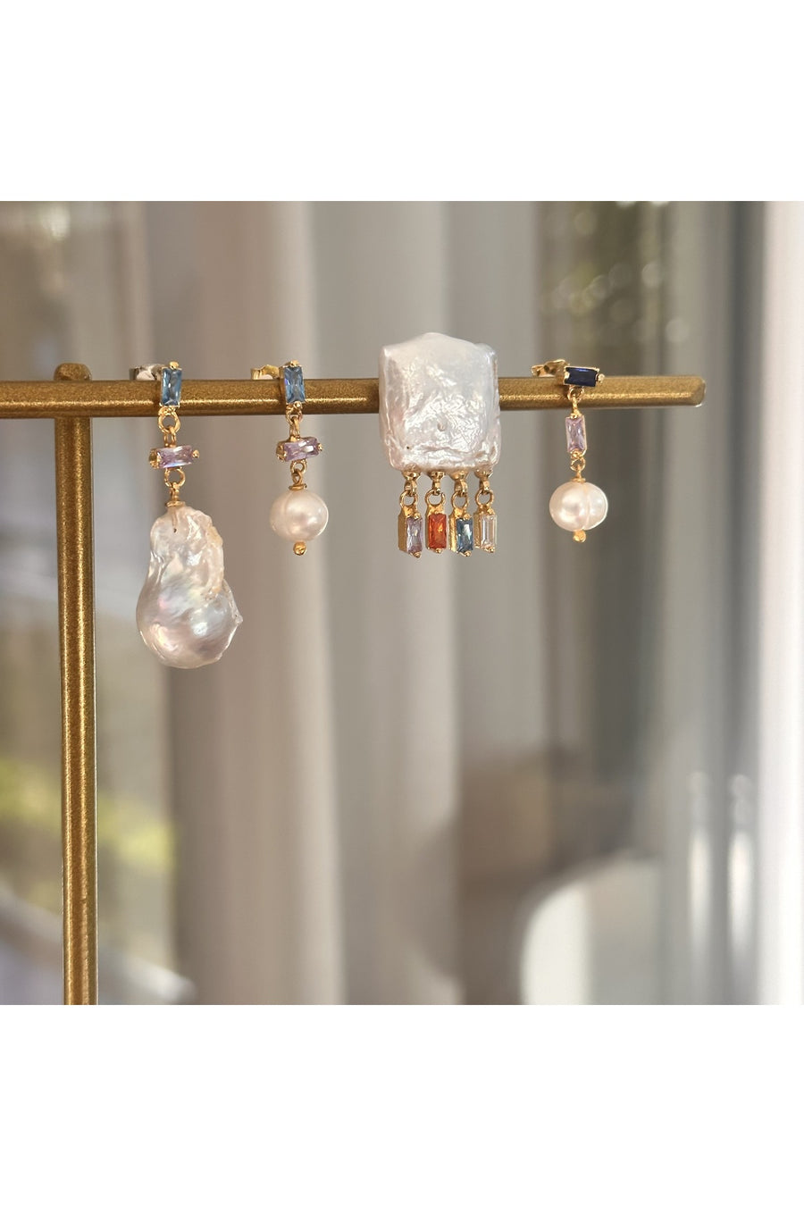 Colorato Pearl Earrings | Porterist