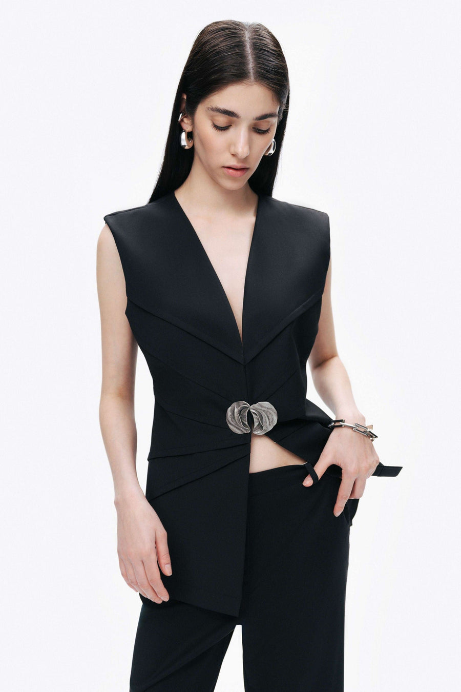 Black Double-Pleated Pants