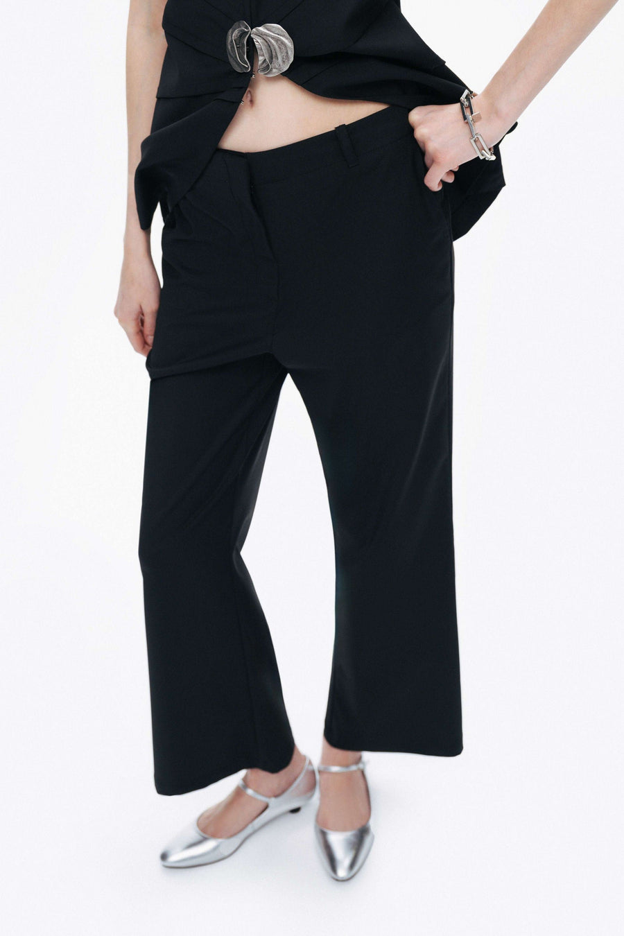 Black Double-Pleated Pants