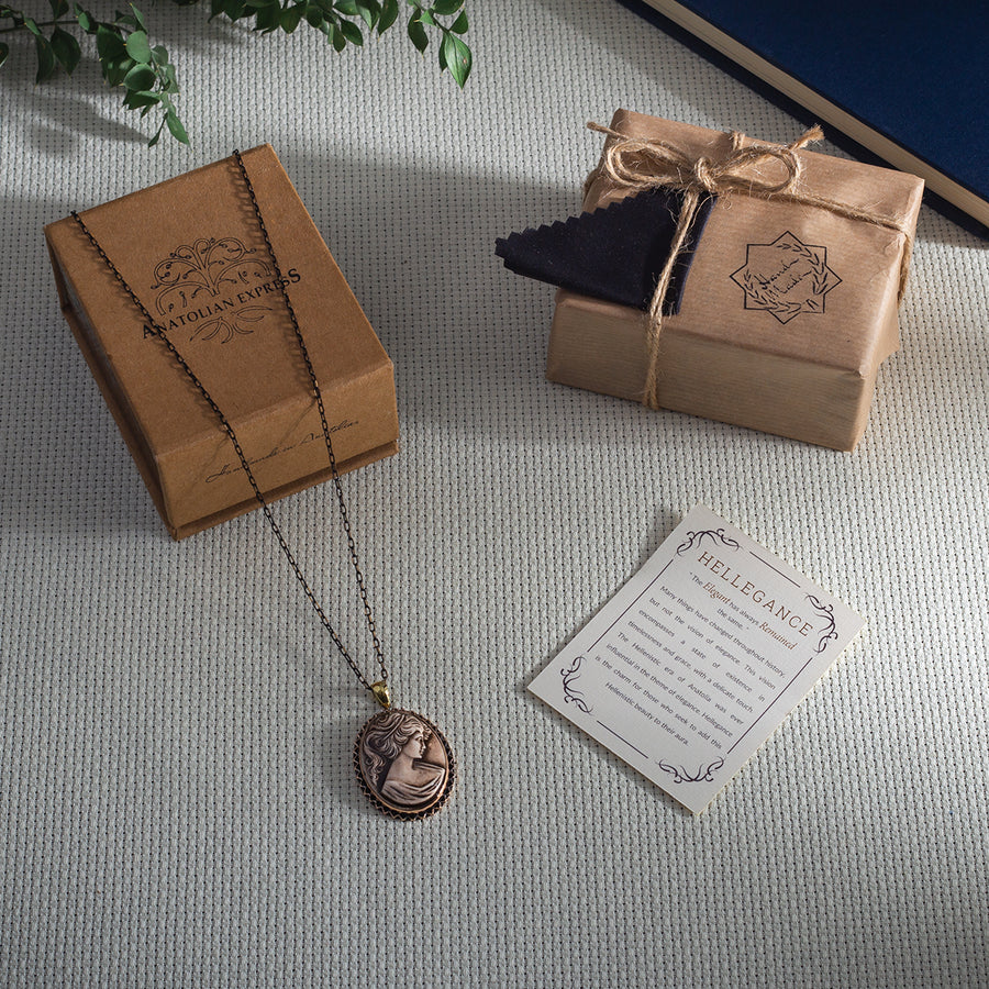 Hellegance Gray Necklace | Porterist