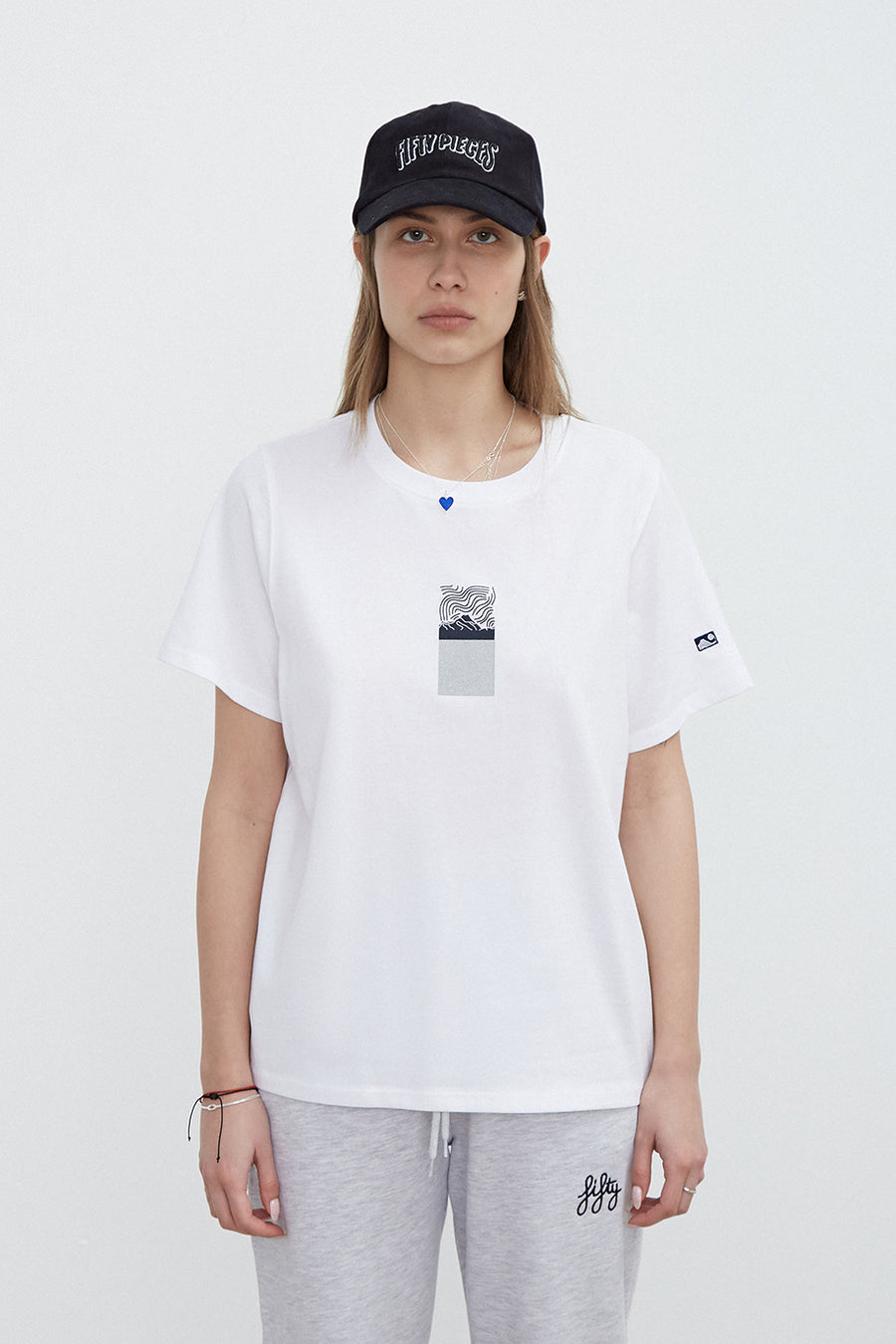 White Loose Fit T-shirt With Print On The Back | Porterist