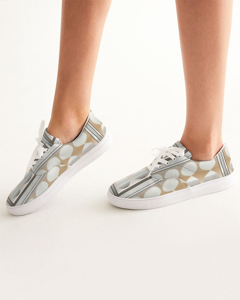 Infinity 18 © Women's Lace Up Canvas Shoe