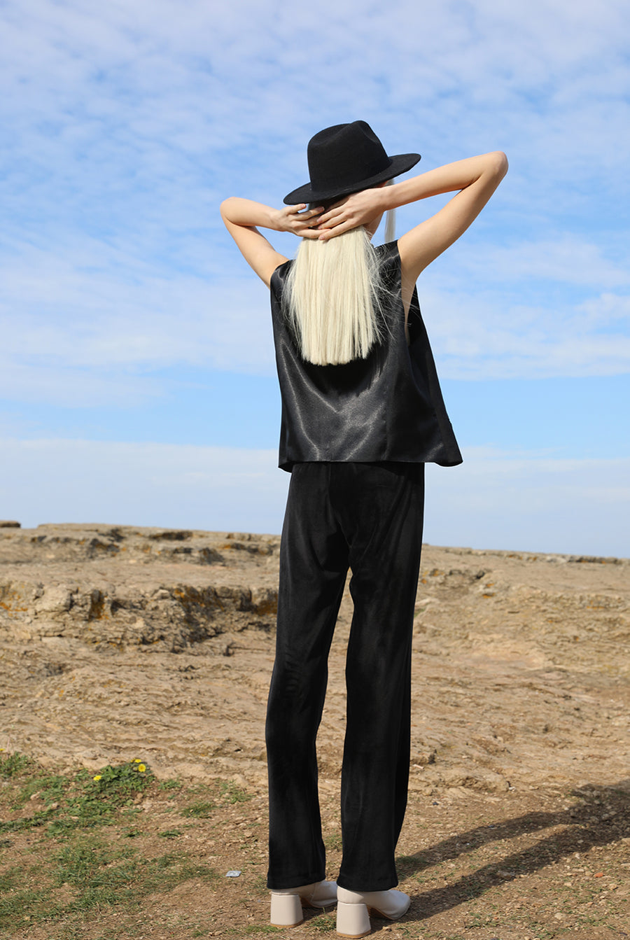 Black Straight - cut Velvet Pants | Porterist