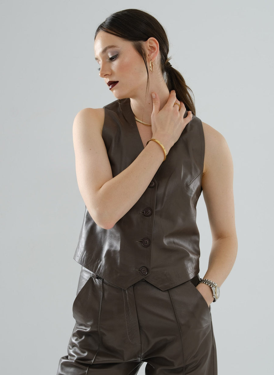 Classic Leather Vest – Mocha