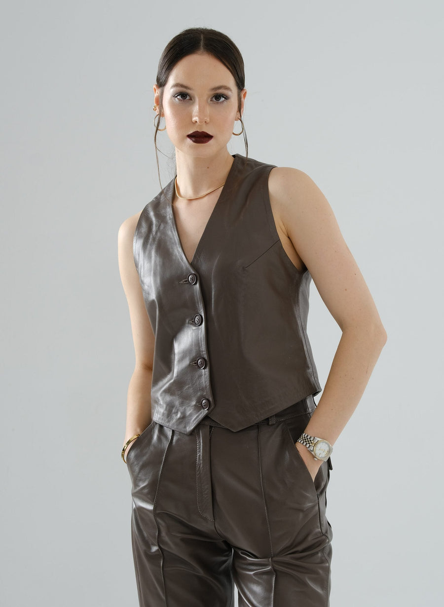 Classic Leather Vest – Mocha