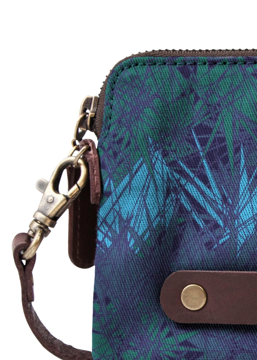 Frenzy 3 © Clutch Bag