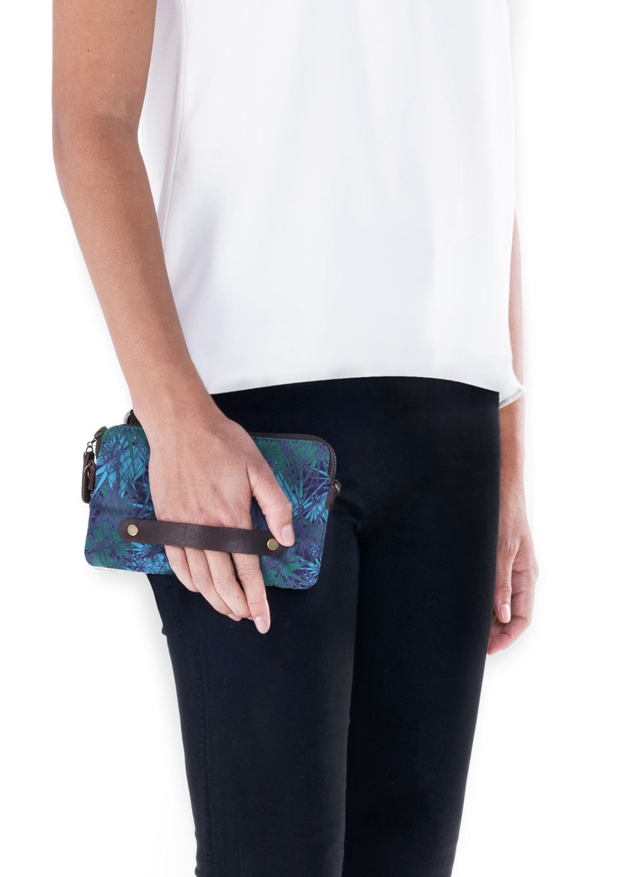 Frenzy 3 © Clutch Bag