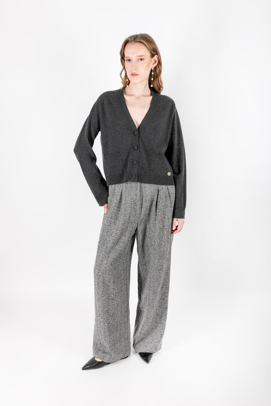 Sinem - Button Detailed Anthracite Cardigan - Porterist 1