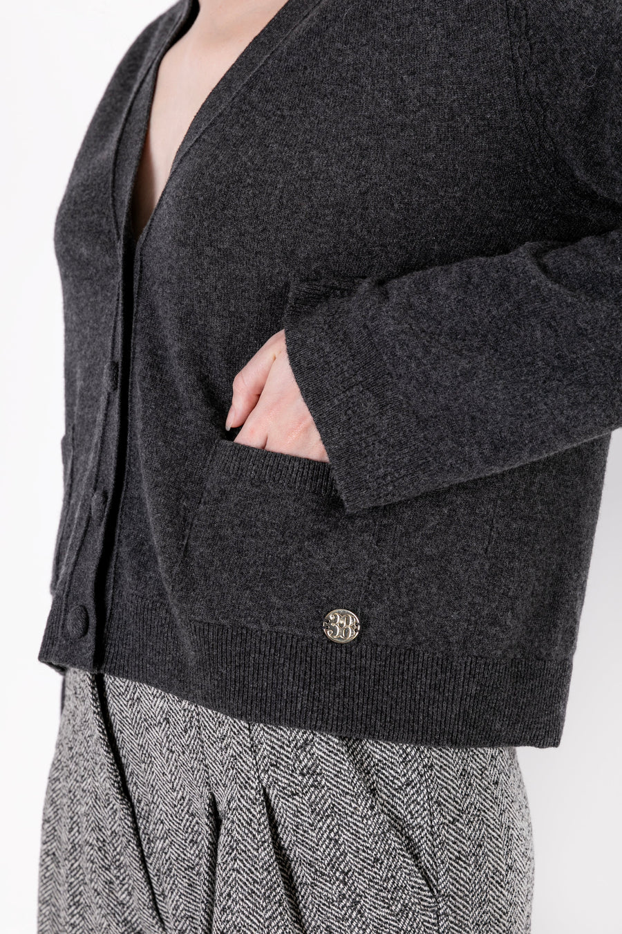 Sinem - Button Detailed Anthracite Cardigan - Porterist 2