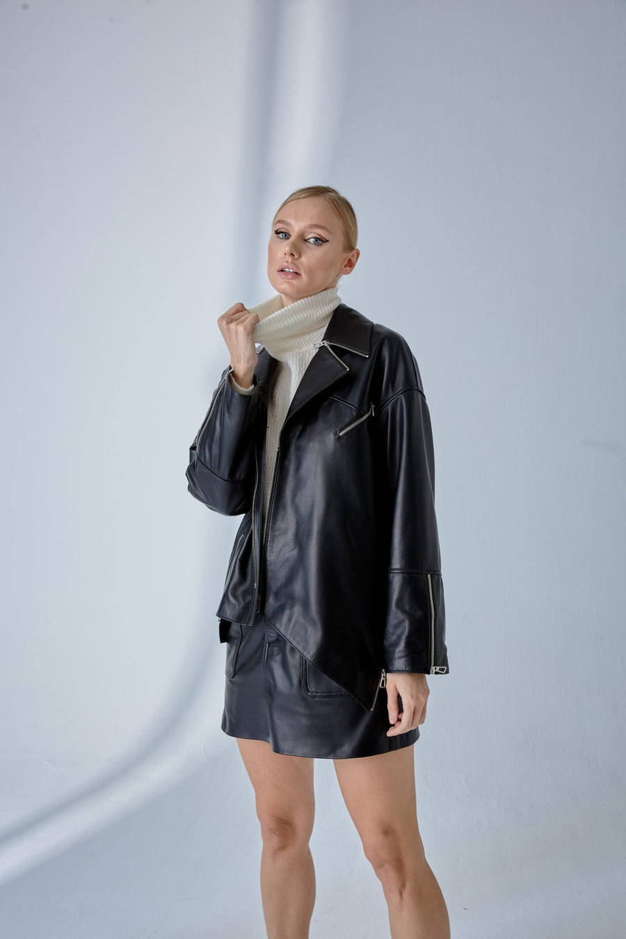 Loose-Fit Oversized Biker – Black