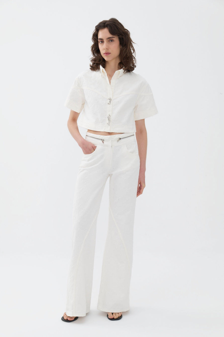 Off-White Wide Leg Jeans with Zipper Detail at Waist