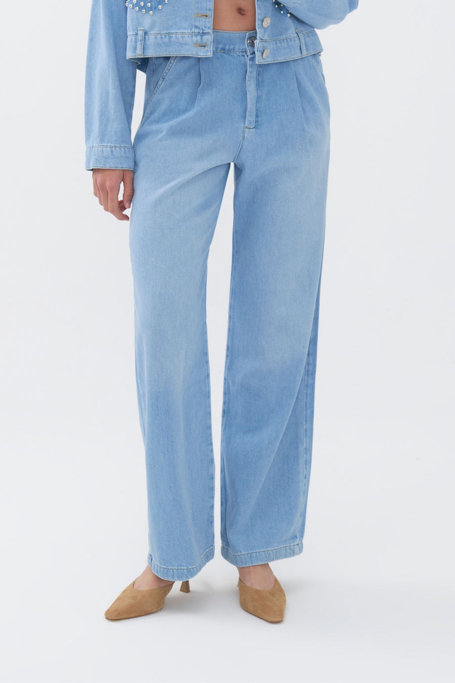Pleated Wide Leg Blue Jeans
