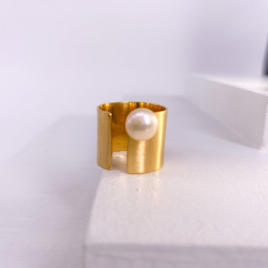 Minimal Pearl Ring | Porterist