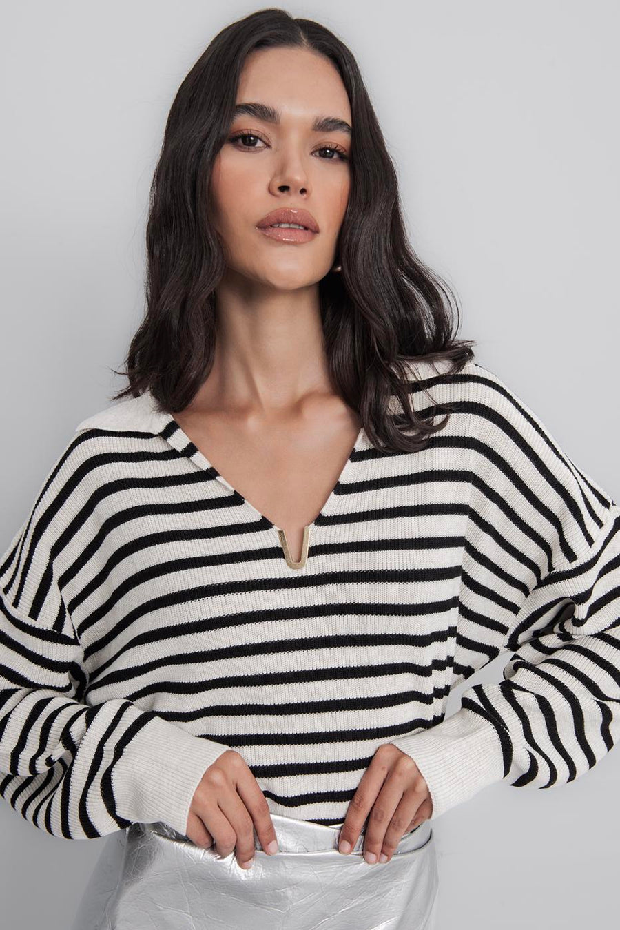 Ecru Striped Collar Knitted Sweater  - Porterist 3