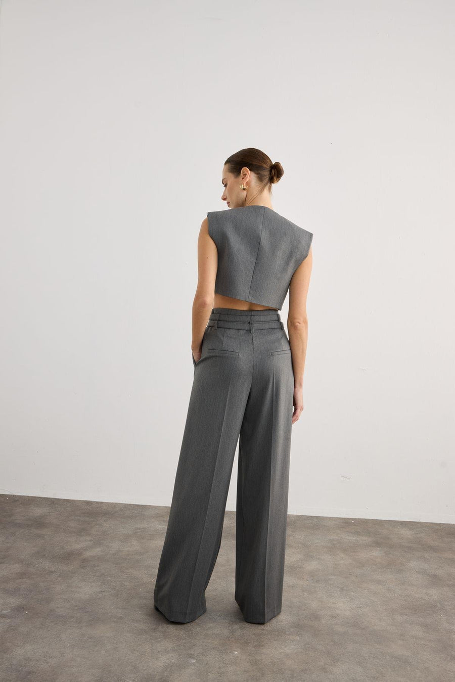 Pleated Wide Leg Gray Trousers with Double Belt Detail