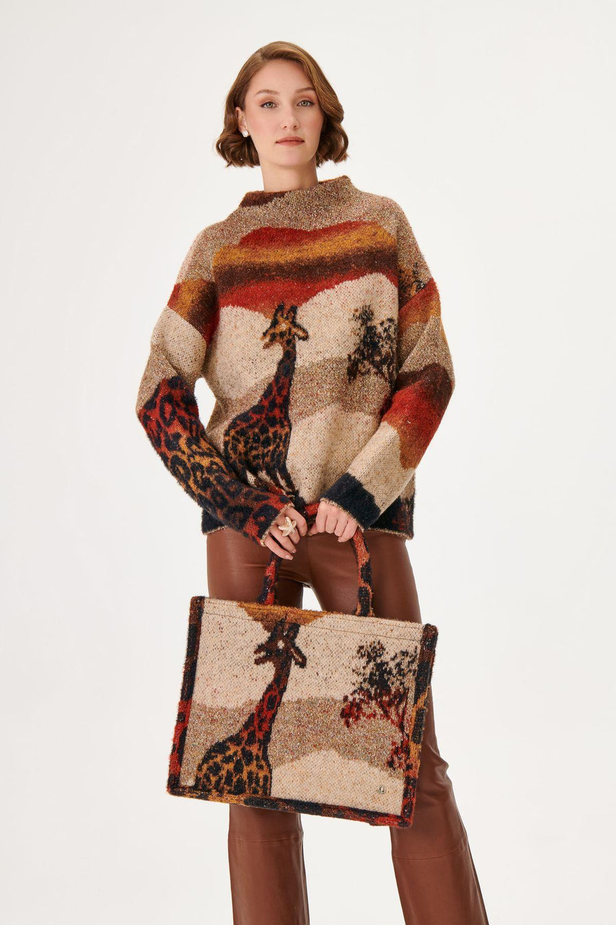 Mandarin Collar Woolen Brown Knit Sweater With Giraffe Pattern Fınal Item - Porterist 3