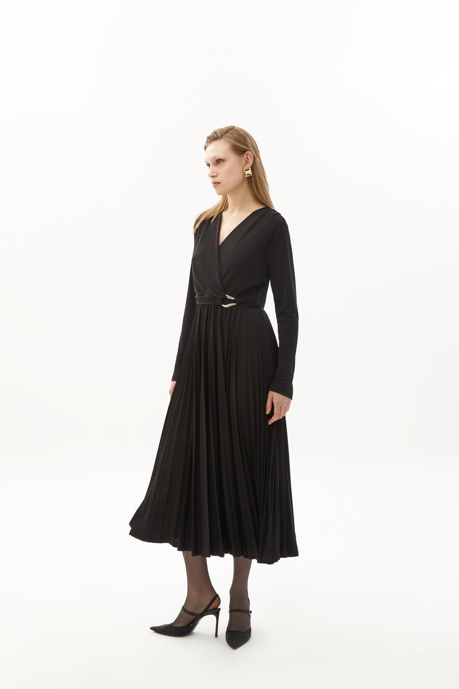 Exquise Midi Pleated Stretch Black Knit Dress  - Porterist 3