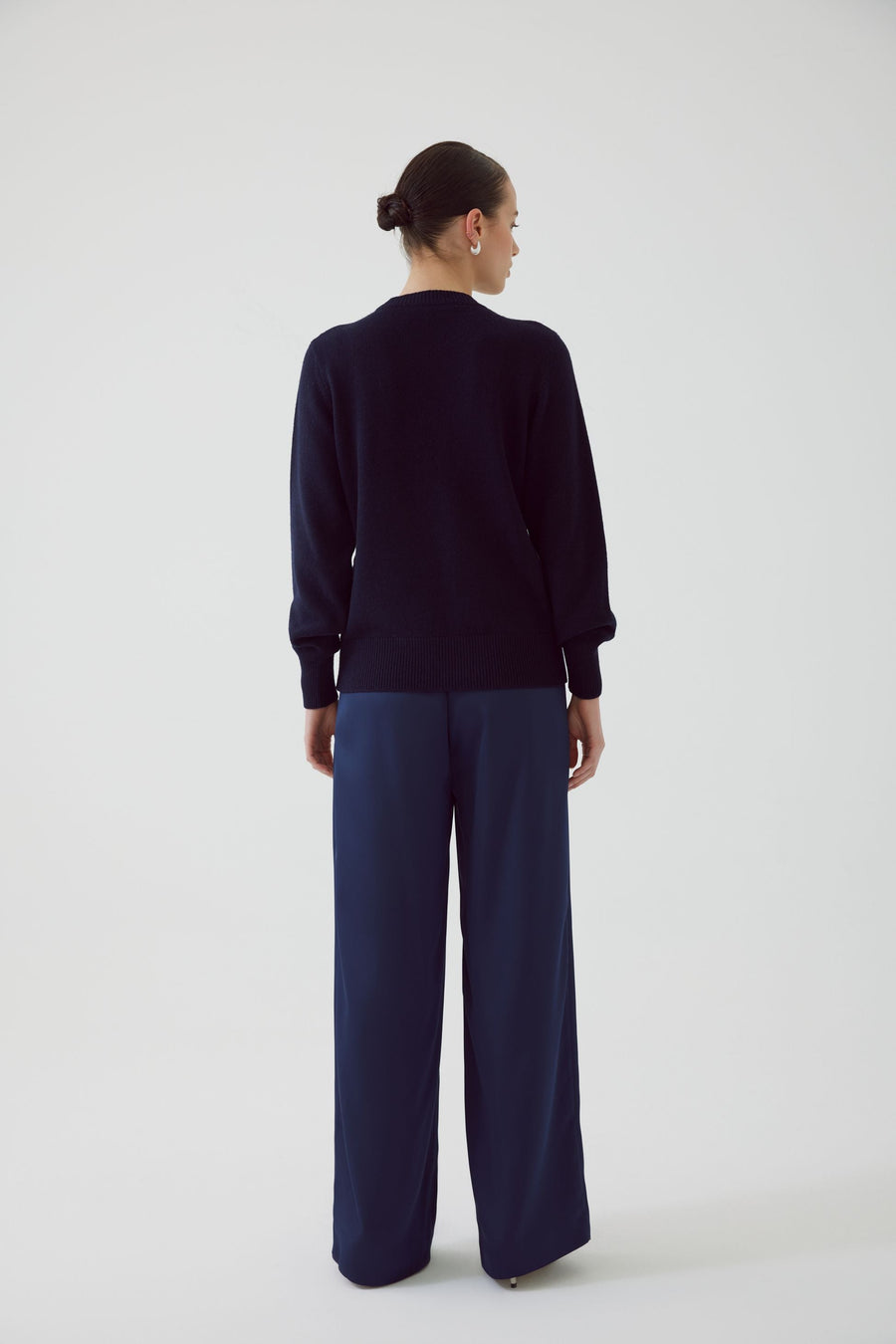 Exquise  Regular Navy Knitted Blouse with Bead Accessories - Porterist 4