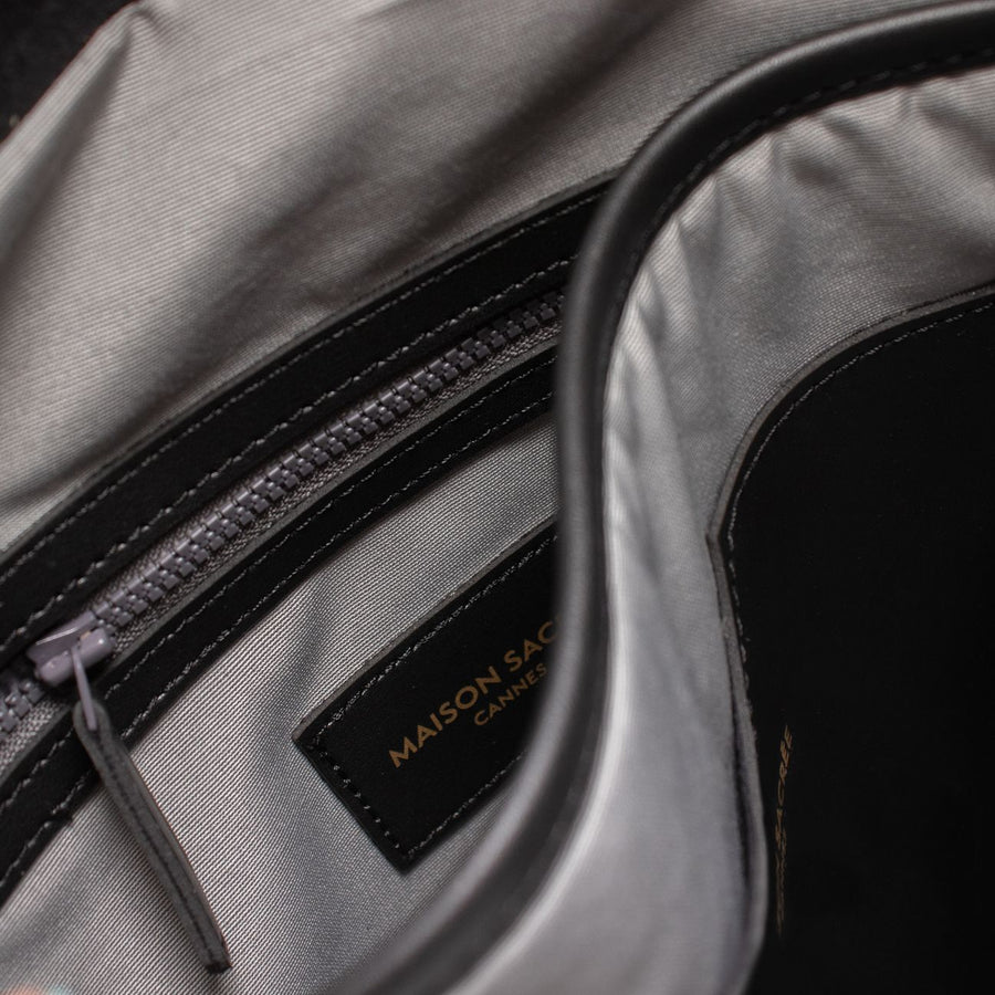 Paloma Black 17’’ Backpack | Porterist