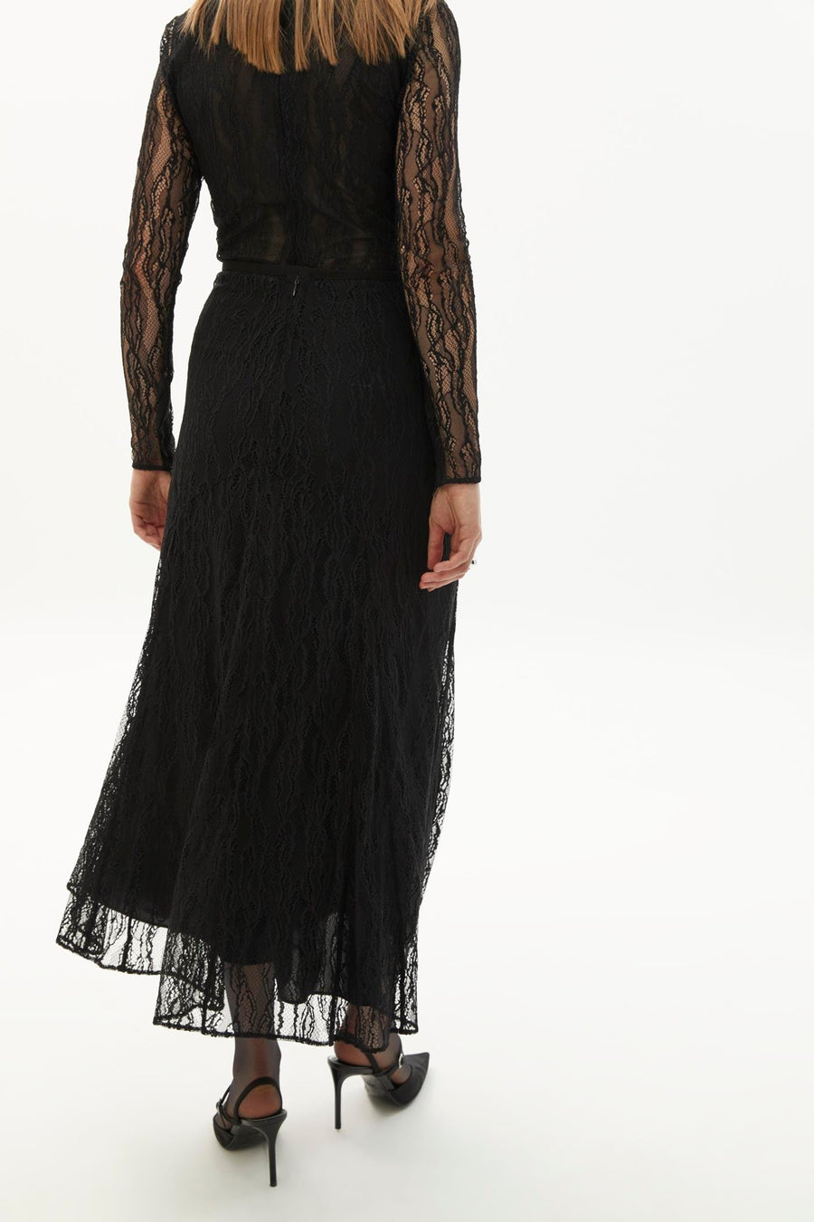 Exquise Maxi Lace Black Skirt  - Porterist 2