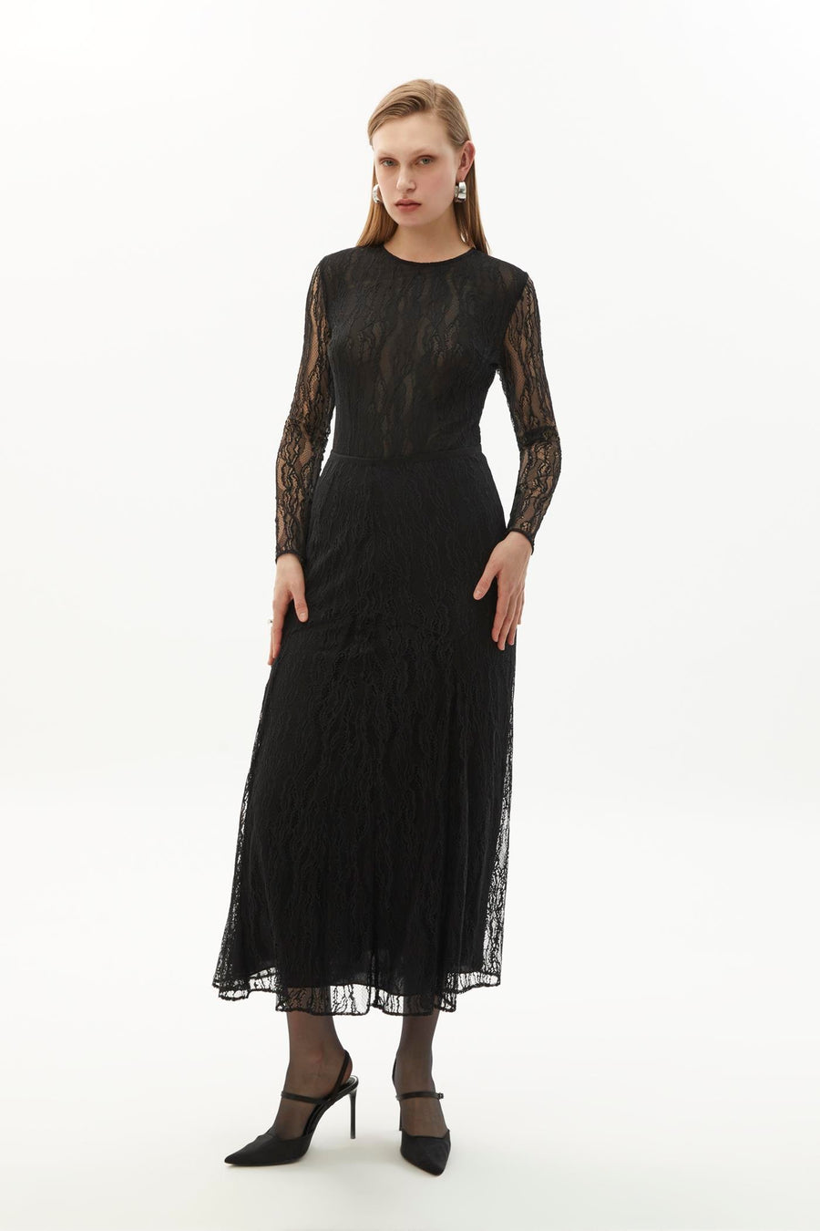 Exquise Maxi Lace Black Skirt  - Porterist 1