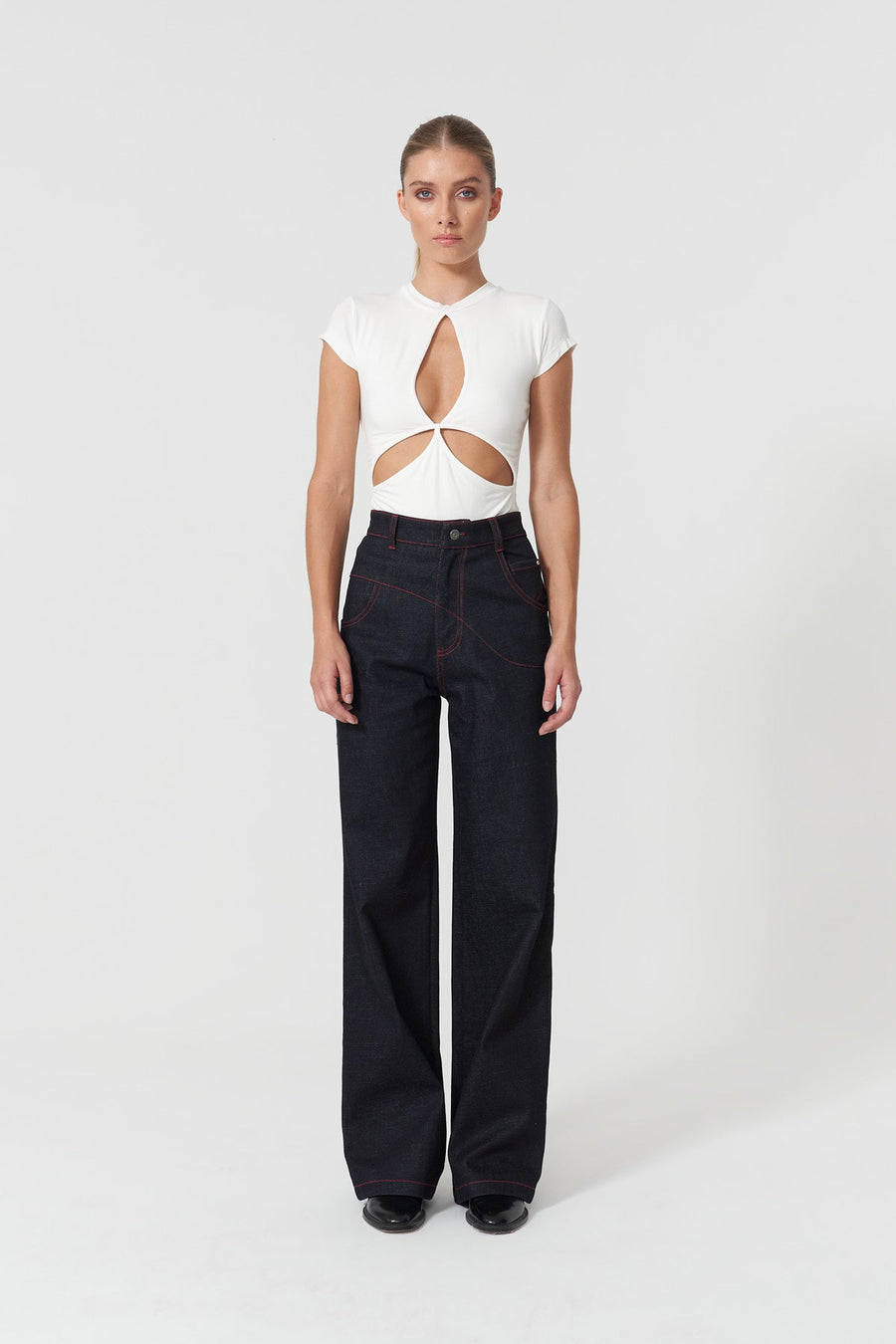 Cut Out Detailed  White Basic T-Shirt