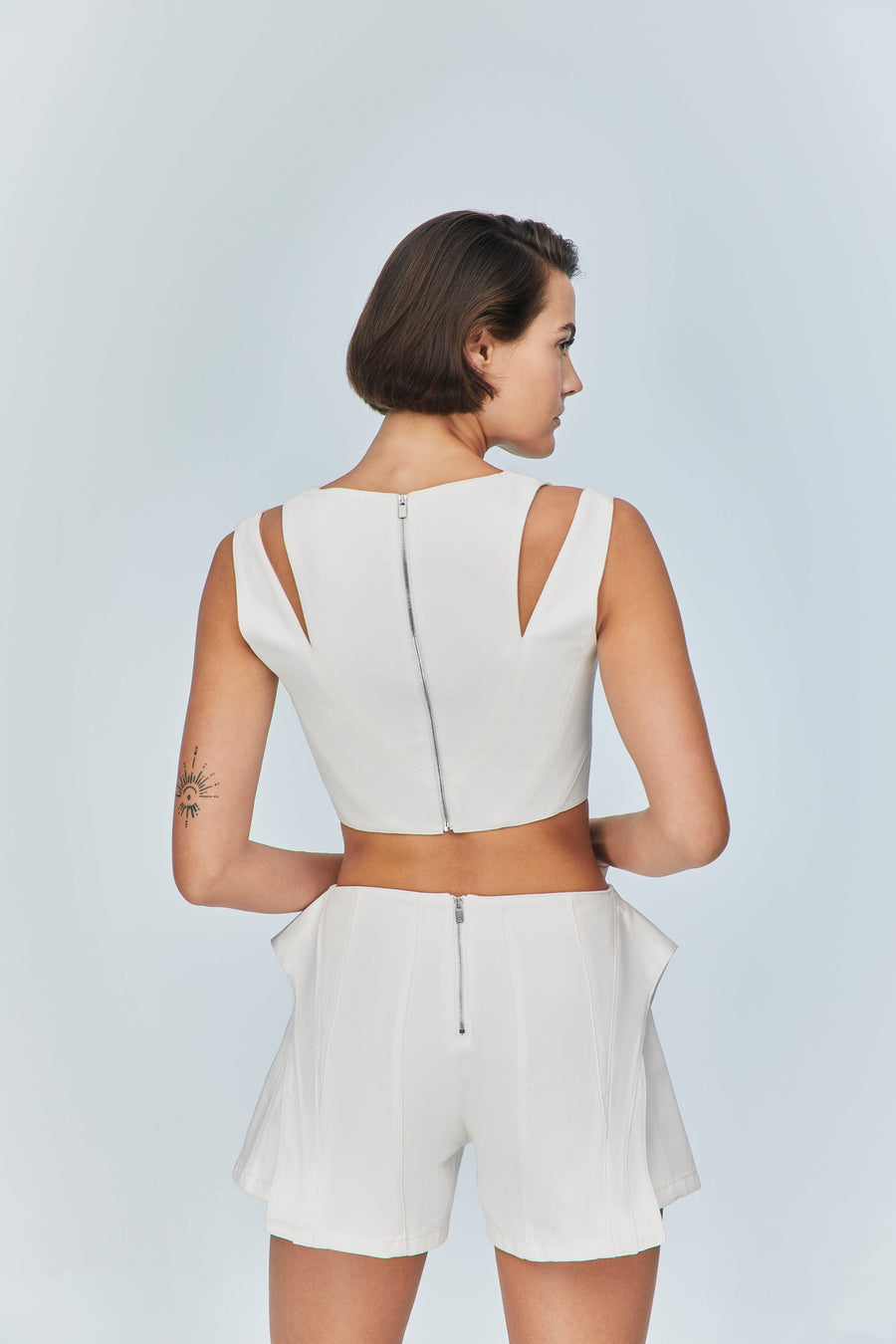 Ron Sleeveless Zippered White Crop Top