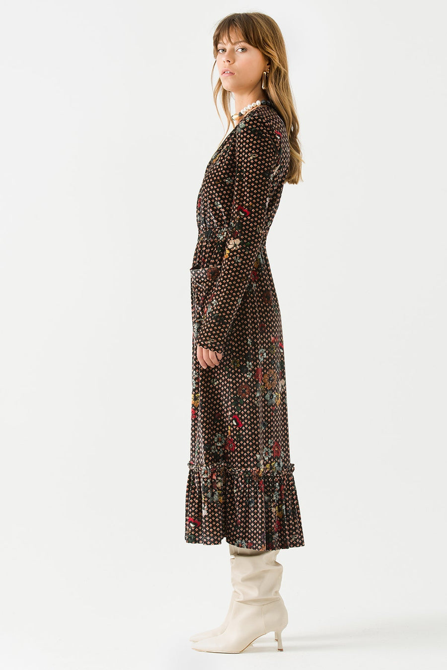 Velvet Midi Dress with Large Pockets Pattern