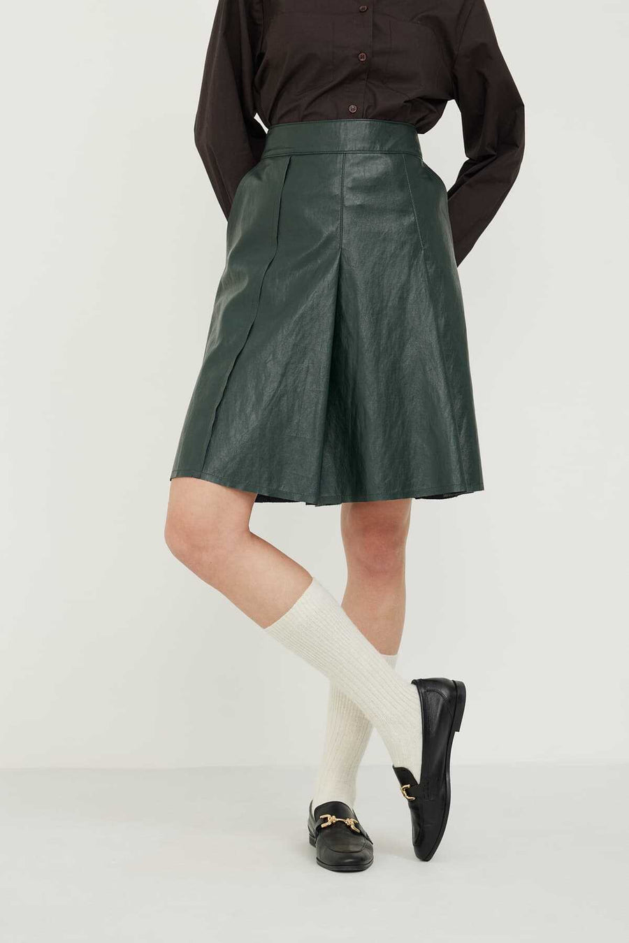 Knee Length Leather Pleated Skirt Green  - Porterist 3