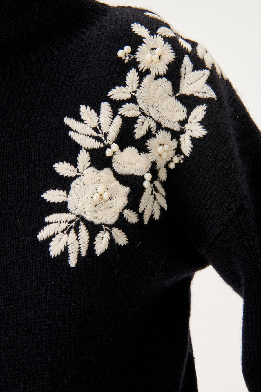 Contrast Floral Embroidered Woolen Black Knitted Sweater Fınal Item - Porterist 3