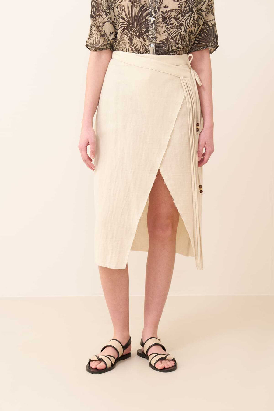 Double-breasted Waist Tie Skirt Natural