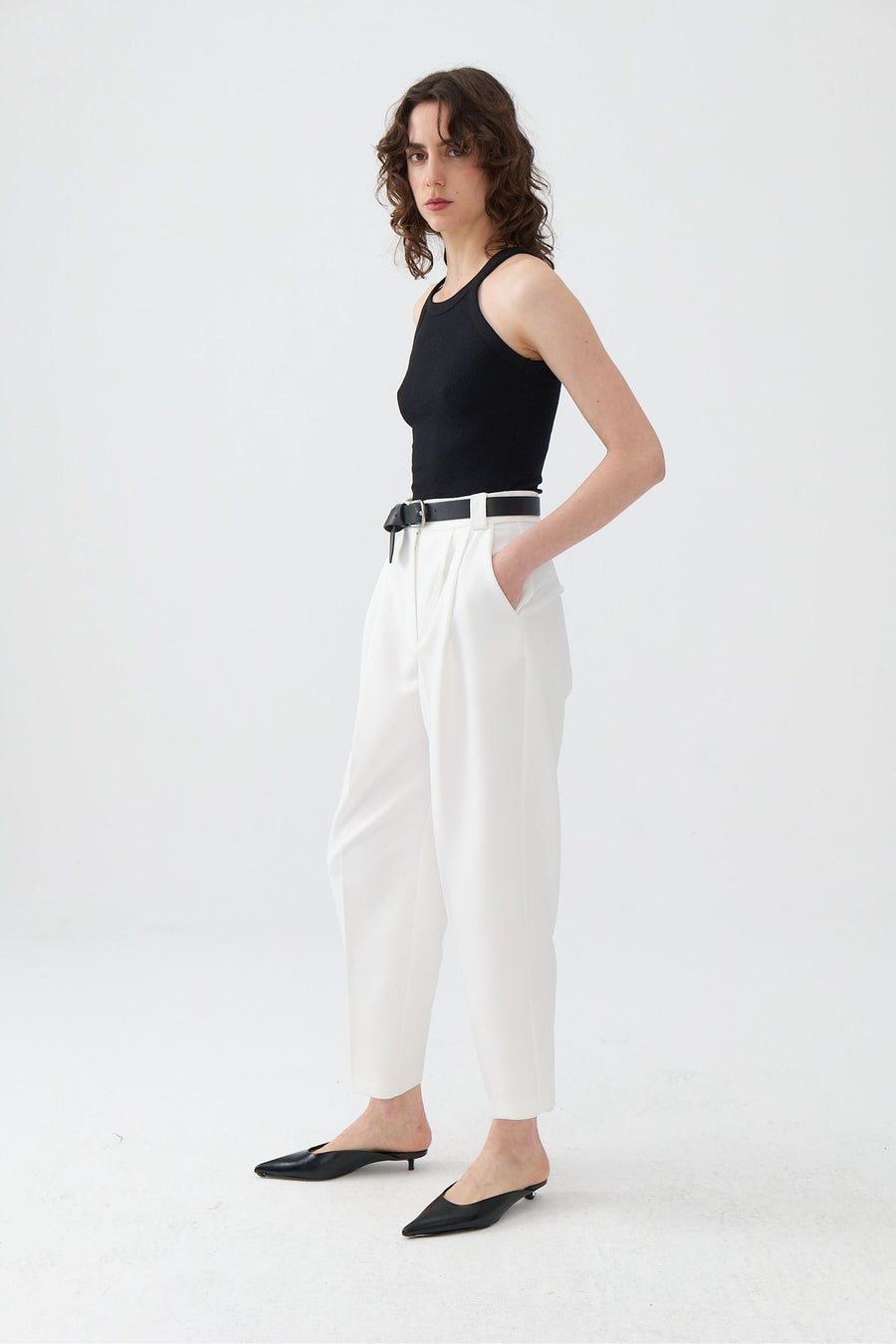 White High Waist Pleated Pants