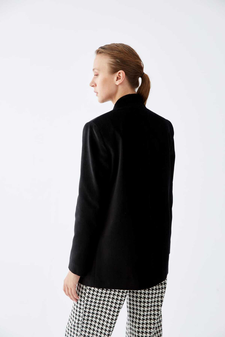 Collarless Women Jacket Black  - Porterist 2