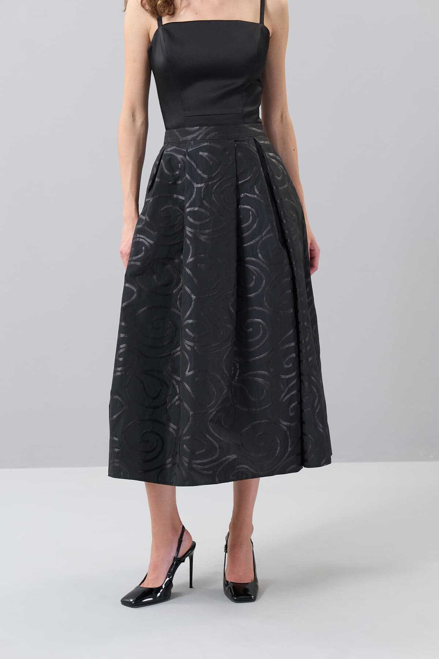 Midi Length Skirt with Pleated Slits Black  - Porterist 3