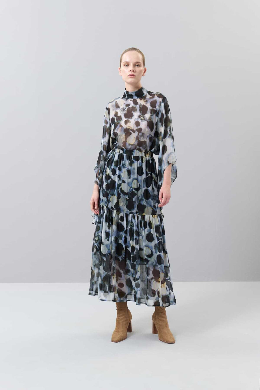 Pleated Chiffon Empirme Skirt Standard Color  - Porterist 1