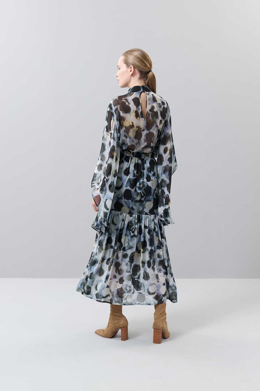 Pleated Chiffon Empirme Skirt Standard Color  - Porterist 2