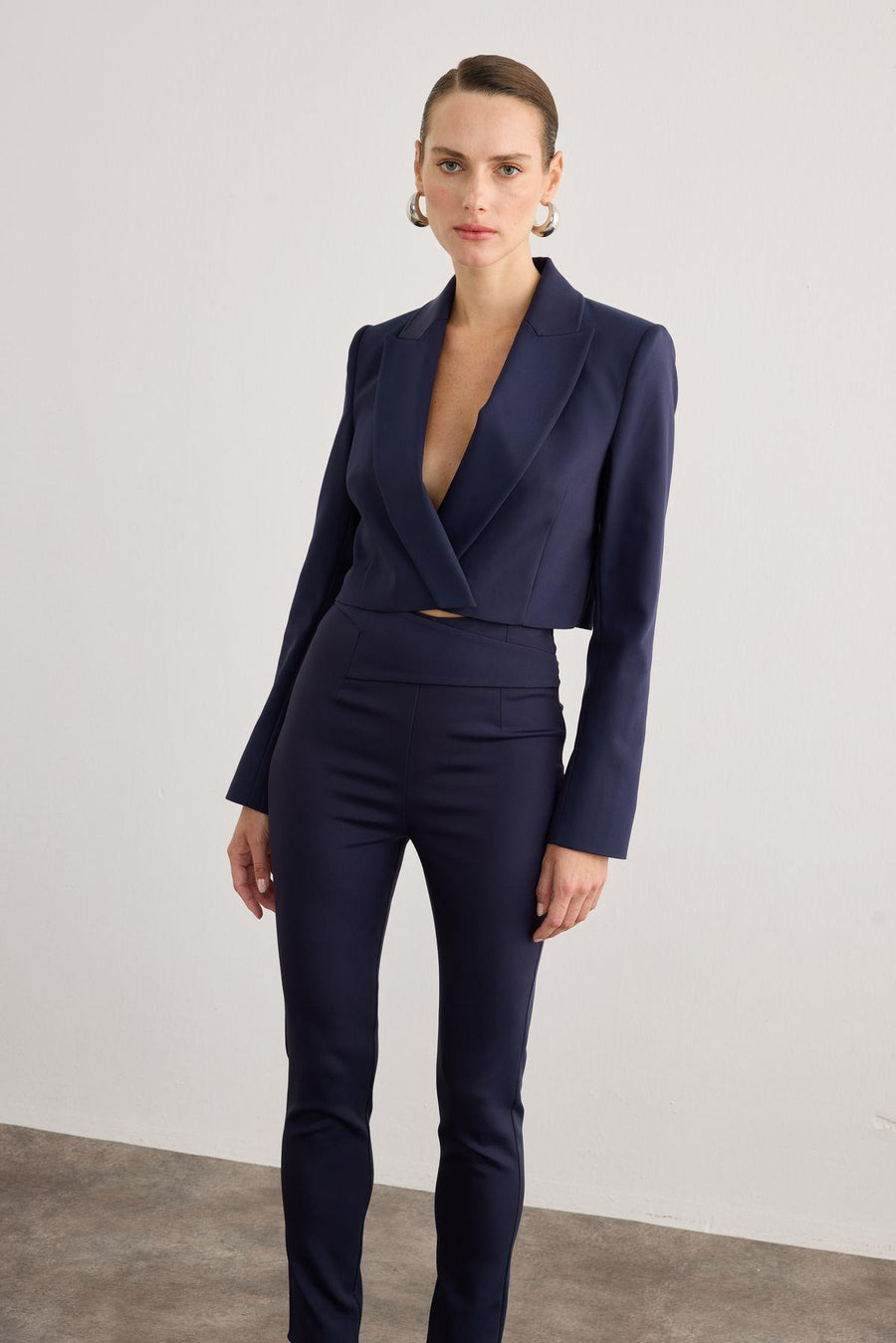 Stingray Magnet Closure Navy Blue Crop Jacket