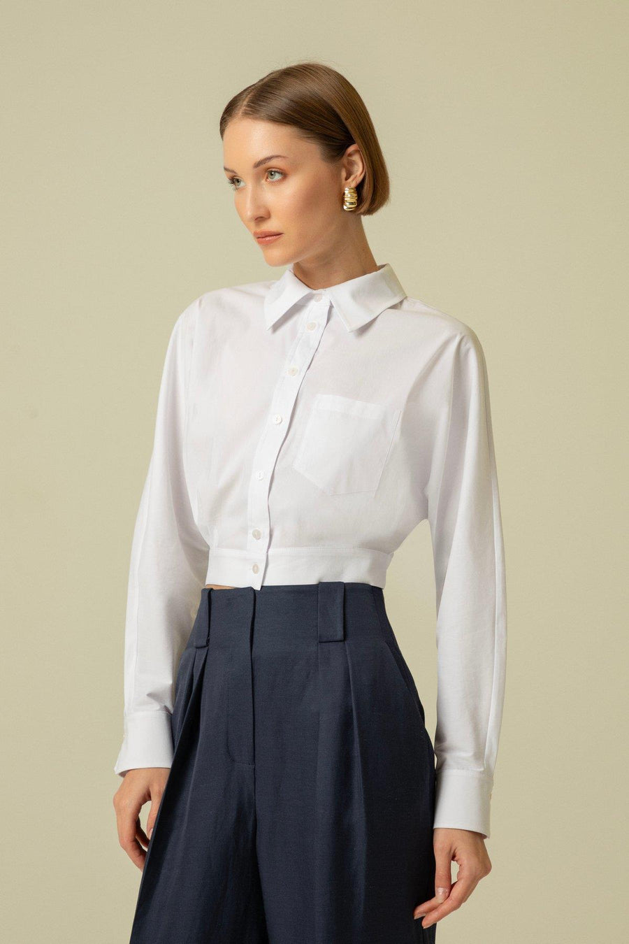 White Crop Shirt With Low Cut Back Pockets Fınal Item - Porterist 2