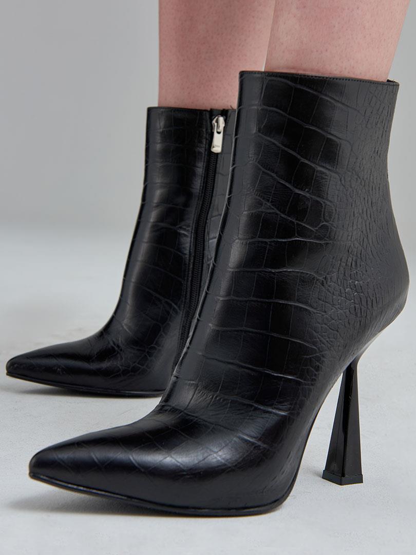 Black Leather Croco Short Heel Boots