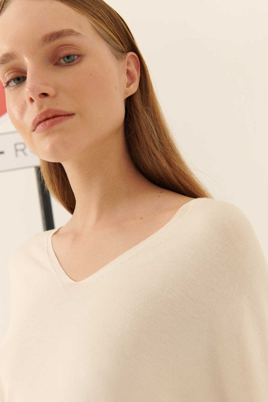 V-neck Knitwear Ivory