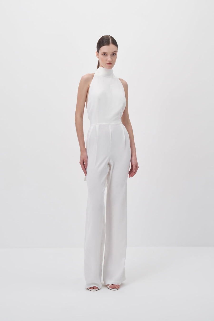 White Halter Neck Backless Crepe Jumpsuit - Porterist 1