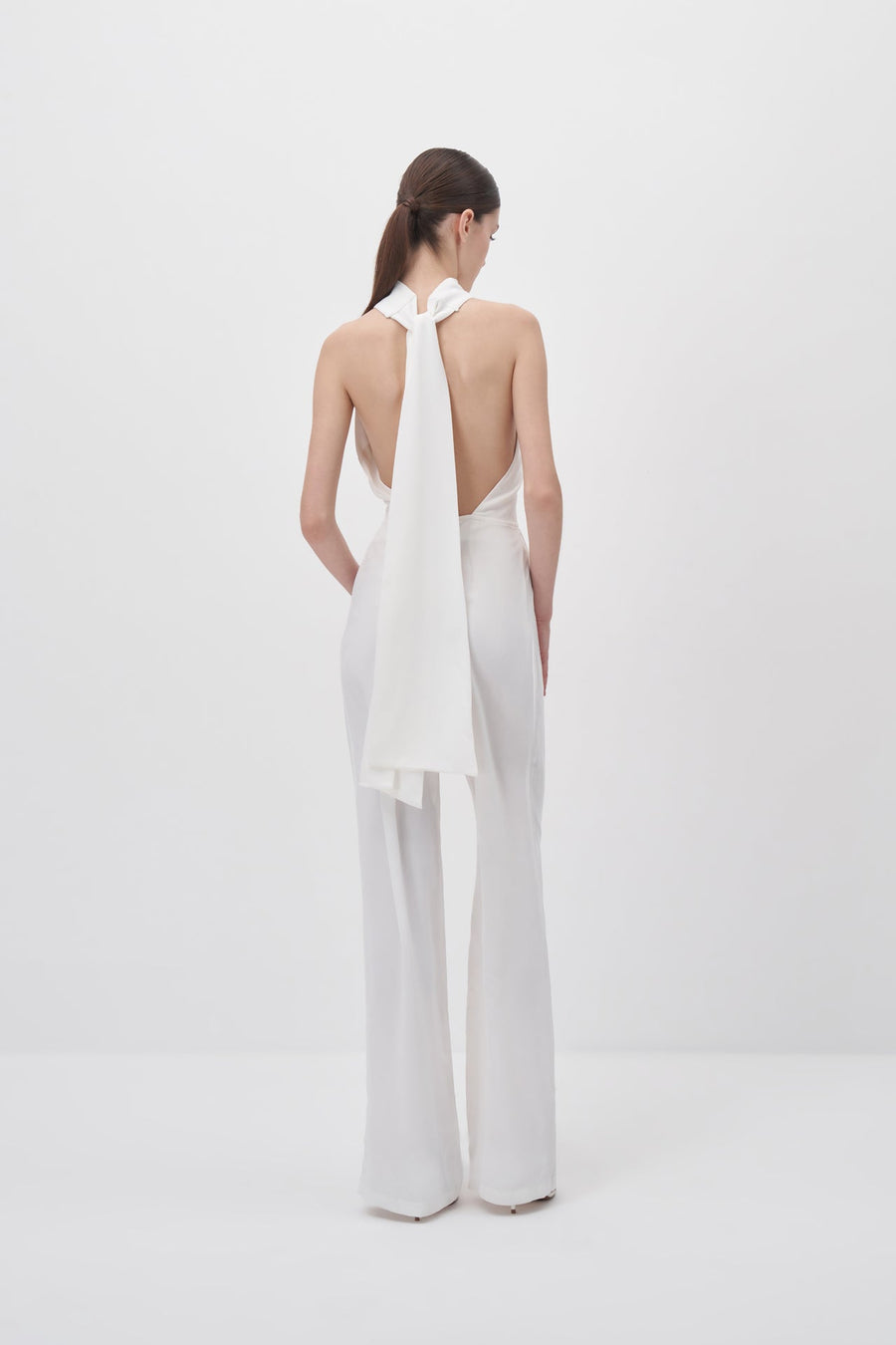 White Halter Neck Backless Crepe Jumpsuit - Porterist 8