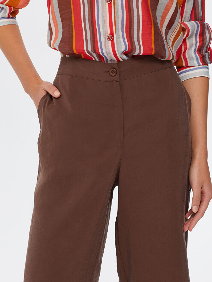 Brown Sides Slit Comfort Fit Modal Capri 66270 | Porterist