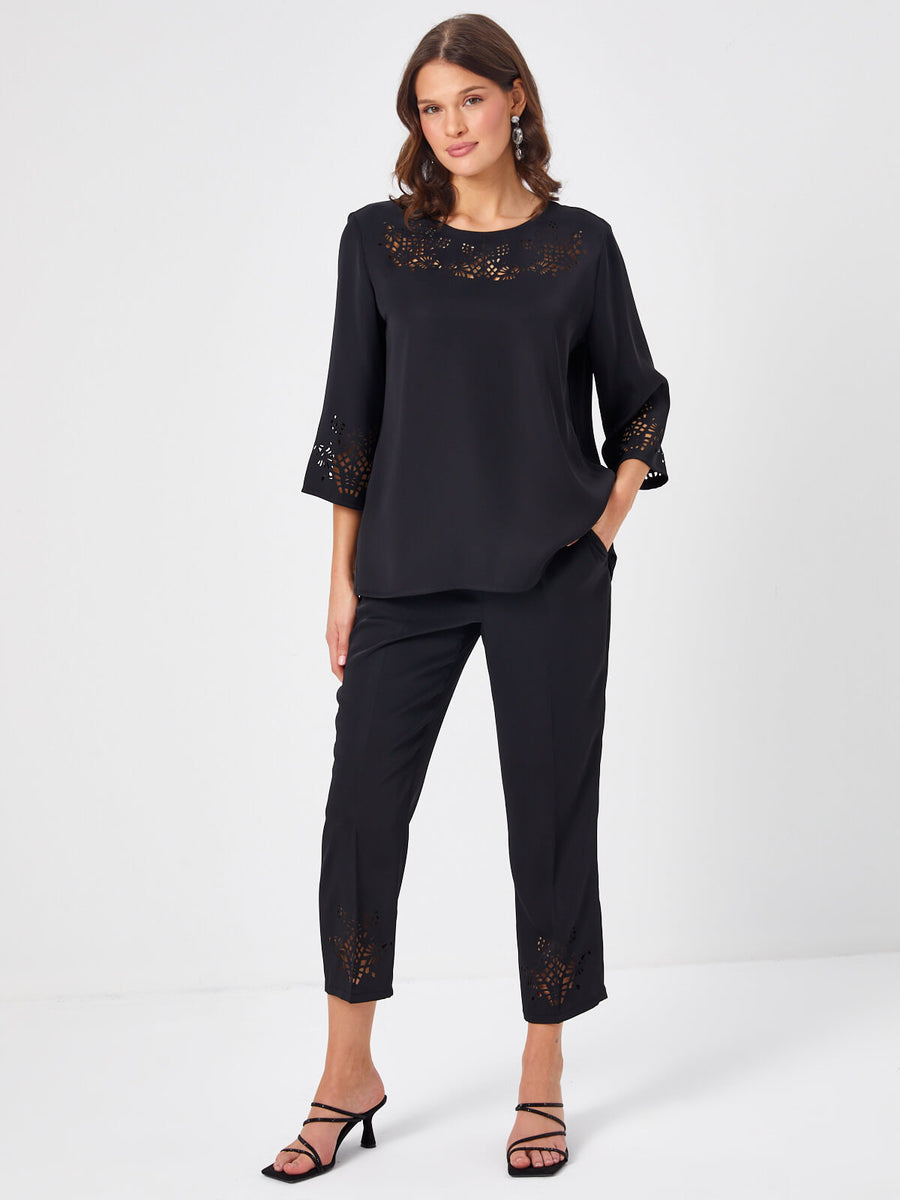 Black Hole Embroidery Detailed Crew Neck 3/4 Sleeve Blouse