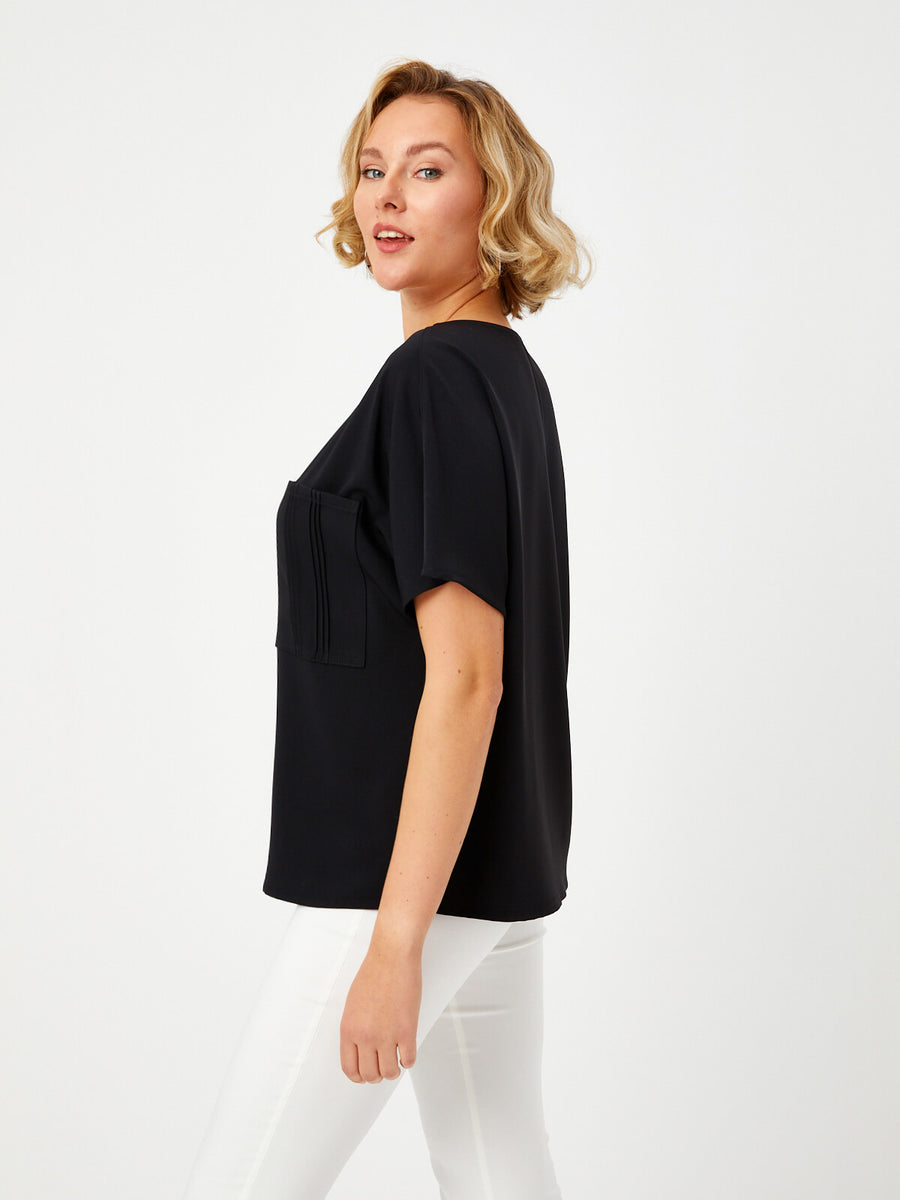 Black Woven Blouse With Ribbed Pockets And Zipper Detail