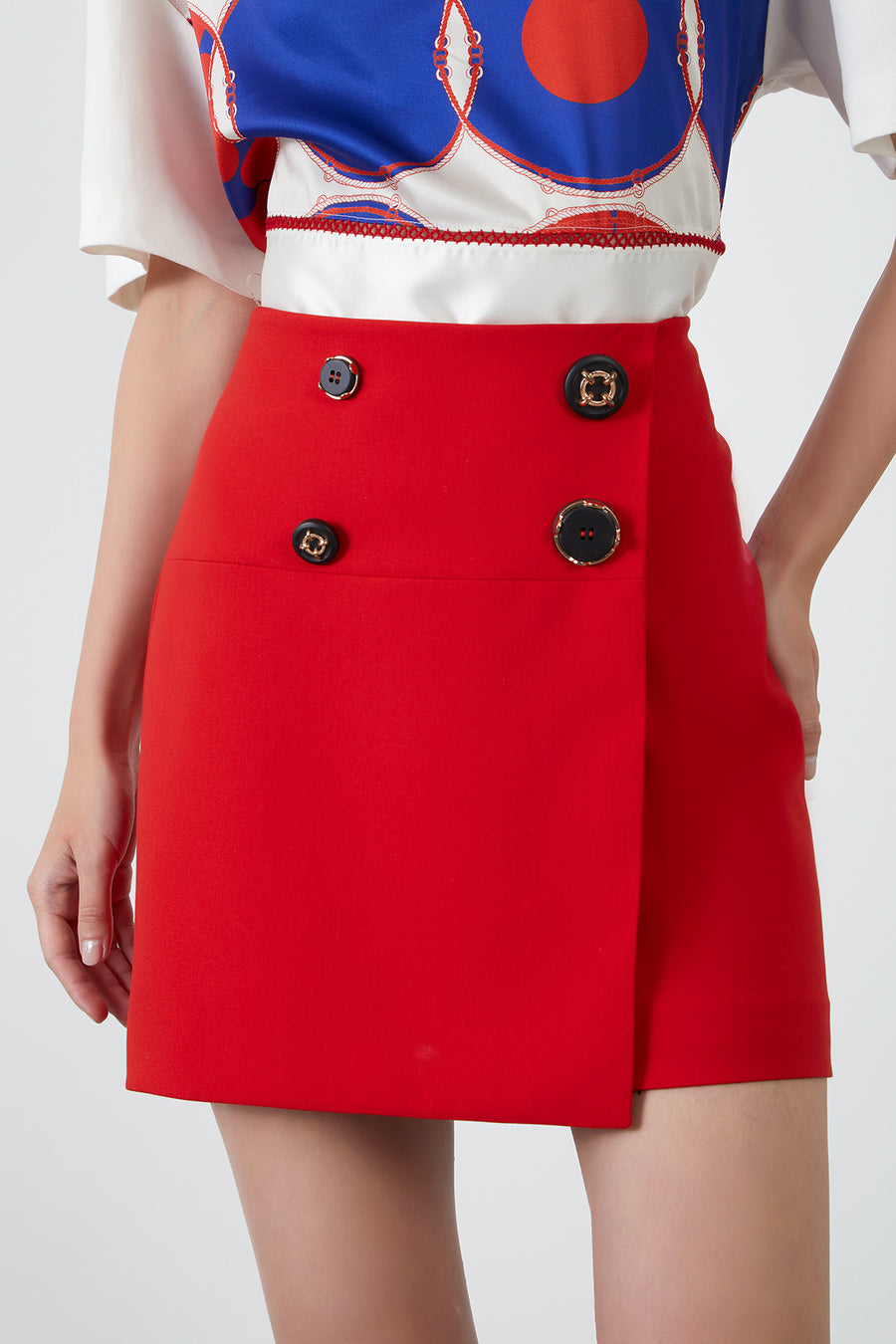 Red Mini Skirt With Button Detail | Porterist