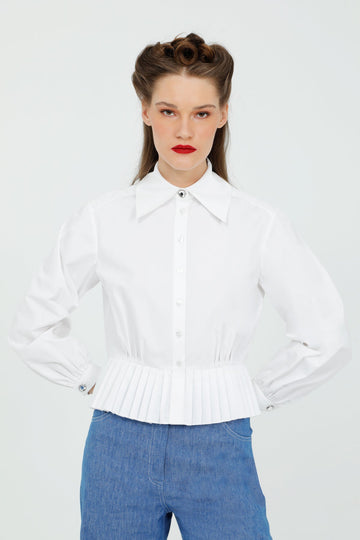 White Shirt With Crystal Buttons Hem-end Pleated Detail |